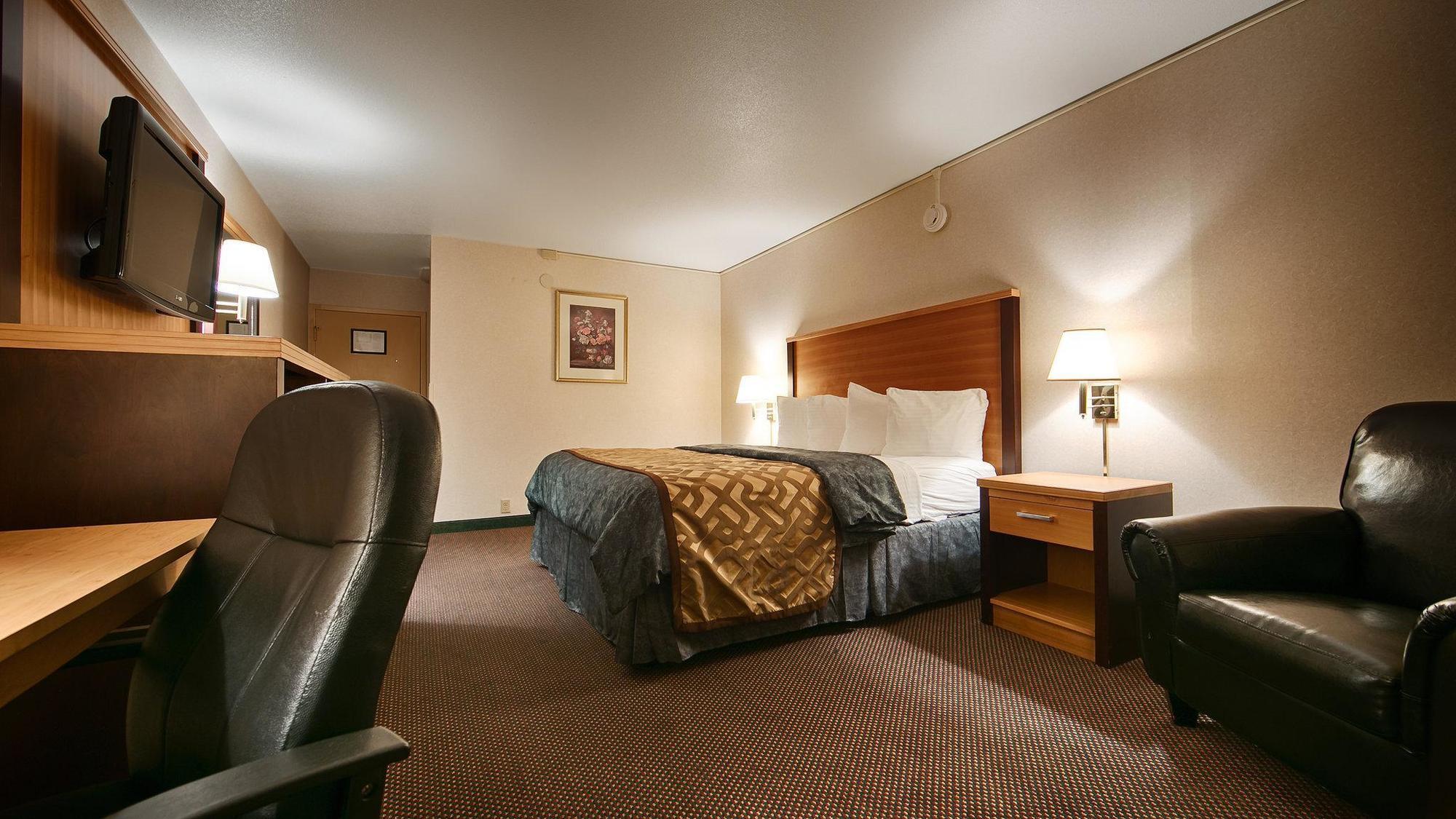 Hotel Magnuson Grand Columbus North Exterior foto